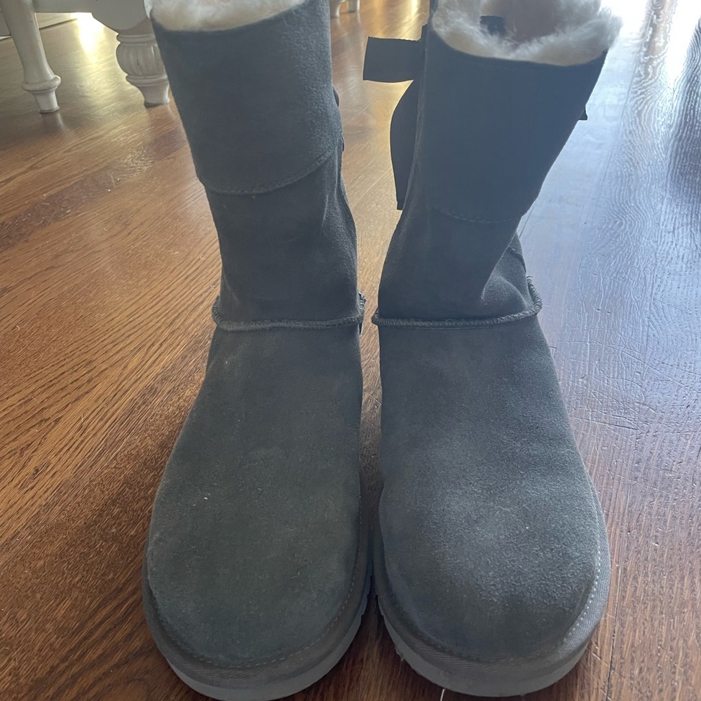 Koolaburra Cream Fleece Lined Boots